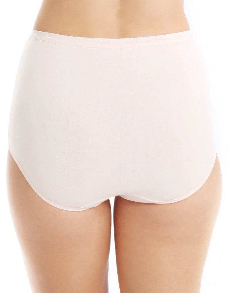 Bali Full-Cut Fit Stretch Brief Panty DF2324 4 Bali Full-Cut Fit Stretch Brief Panty DF2324 - Image 2